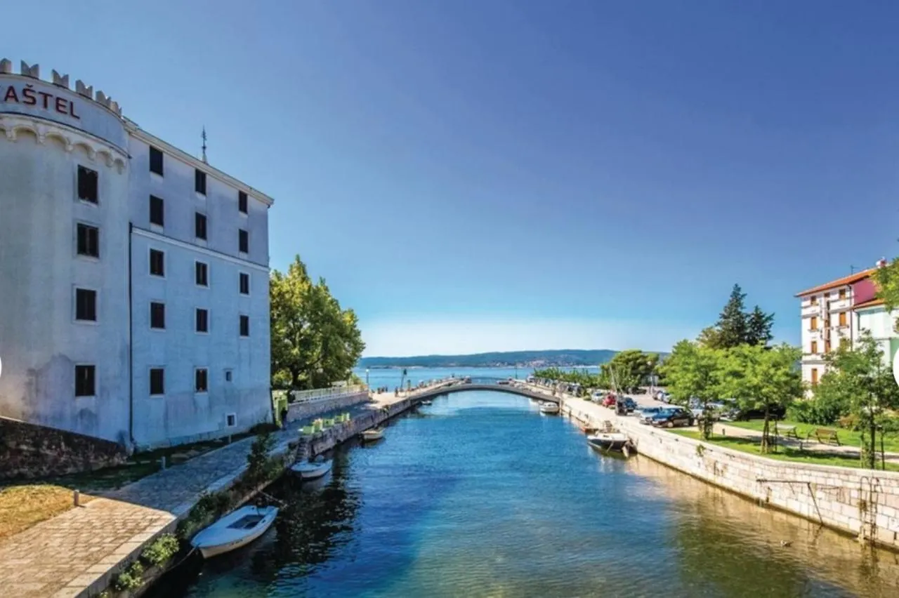 Schwarz Pool House Villa Crikvenica 0*,  Croatia